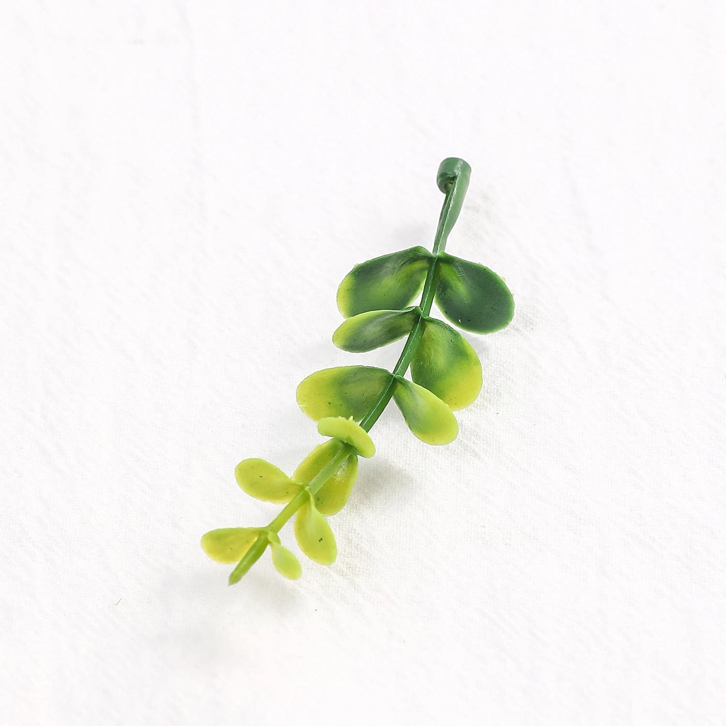 10Pcs Green Artificial Ferns Leaf Fake Plants Eucalyptus Flower Wall Vines