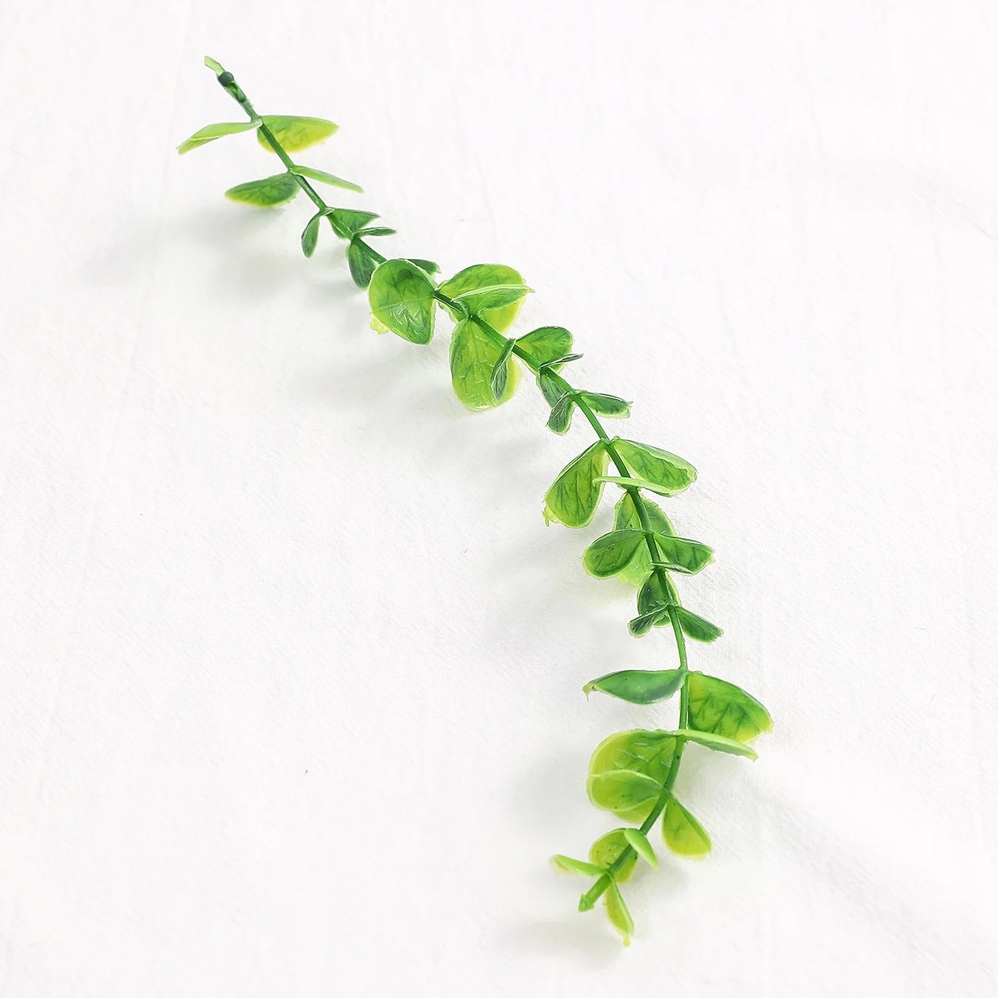 10Pcs Green Artificial Ferns Leaf Fake Plants Eucalyptus Flower Wall Vines