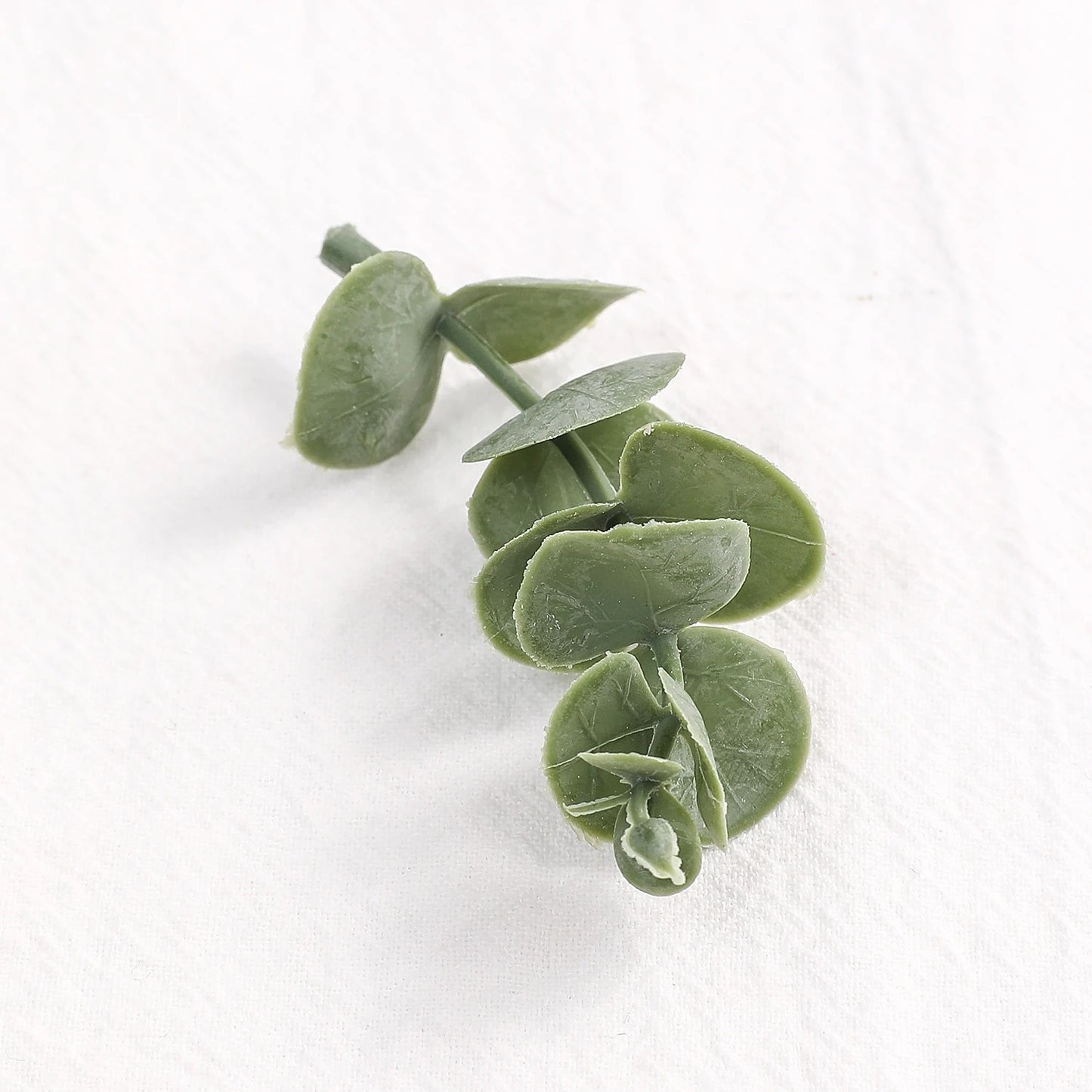 10Pcs Green Artificial Ferns Leaf Fake Plants Eucalyptus Flower Wall Vines